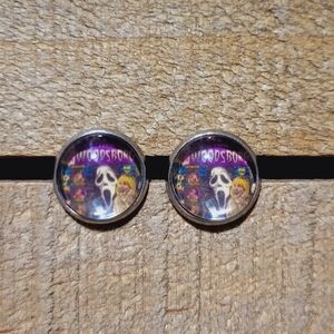 💟 Scream Stud Earrings